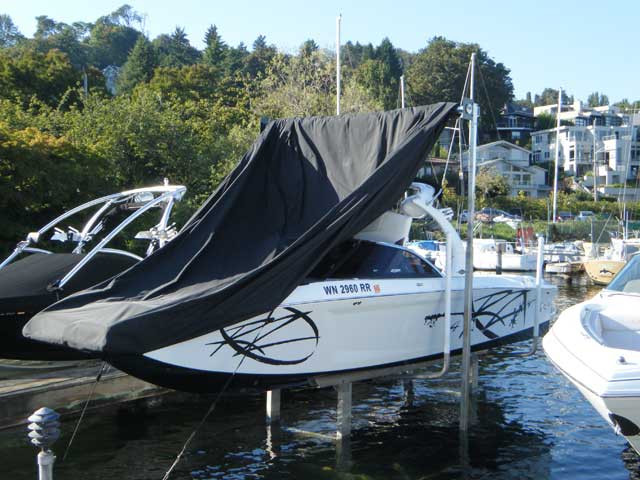 SwiftShield SunLift Automatic Boat Cover